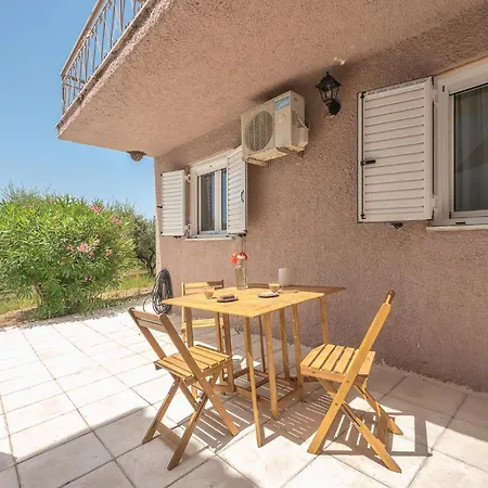 Castle's Nest 2 Lejlighed Kástro Tornéze